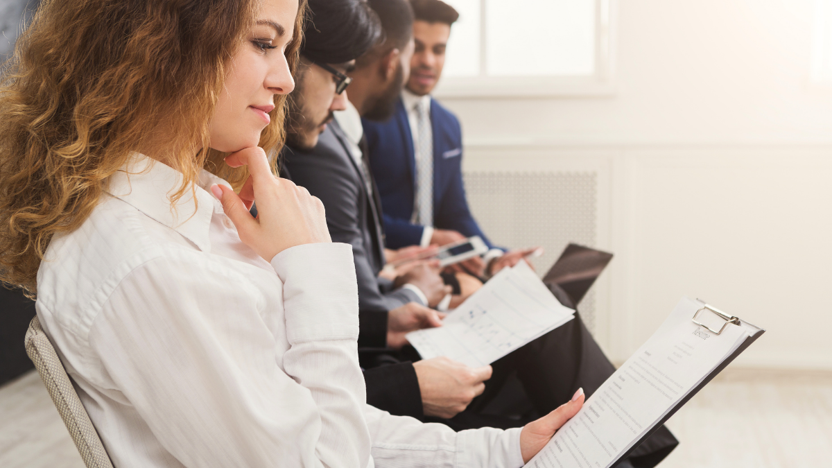 Business woman - Best AI Tools for small businesses featured image